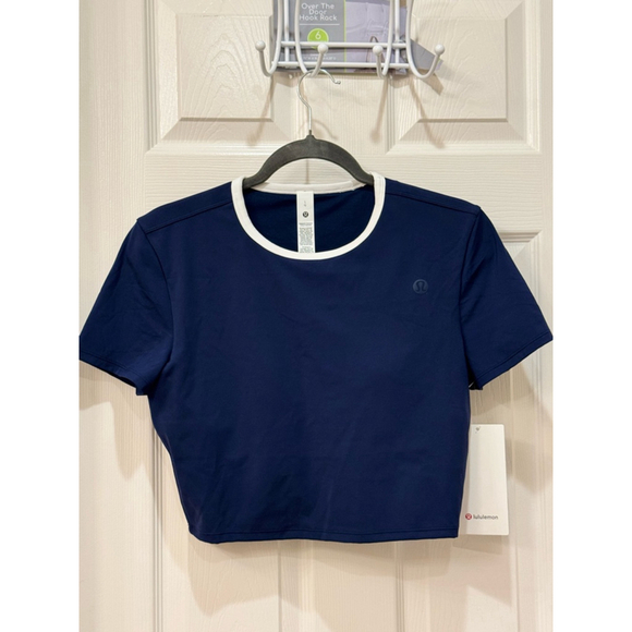 NWT LULULEMON Crop Top Tee Size L Navy Blue White Trim - Picture 6 of 9